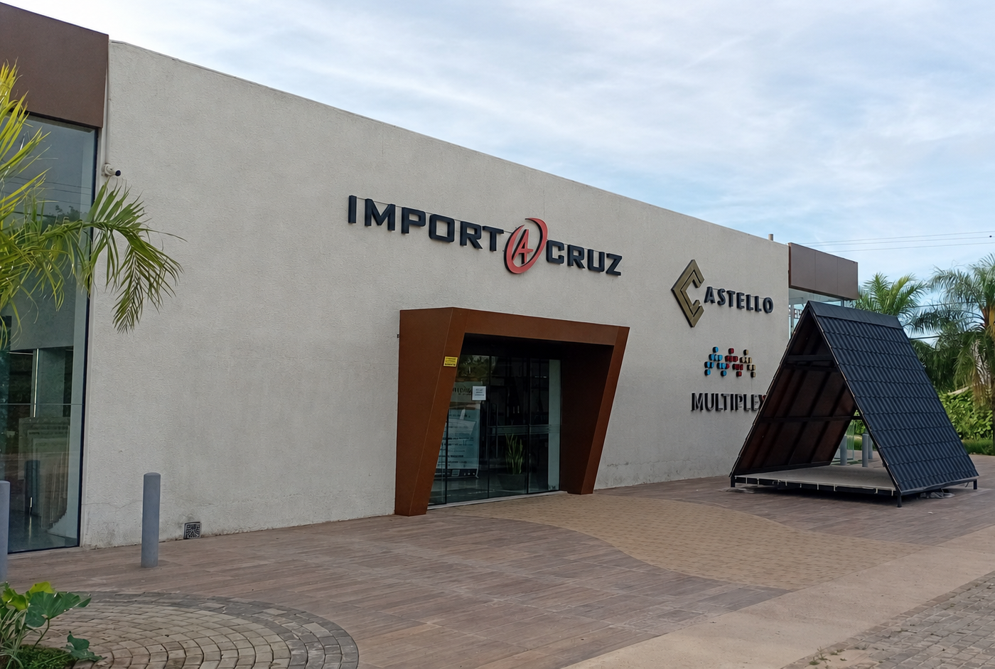 Importacruz instalaciones